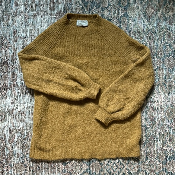 Everlane SuperFuzz Sweater in Dijon - Picture 2 of 3